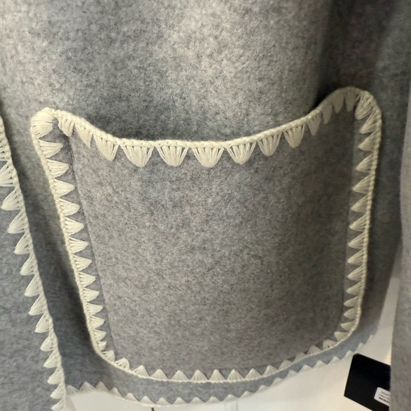 Marc New York Andrew Marc Gray Jacket with White Trim - Picture 5 of 14